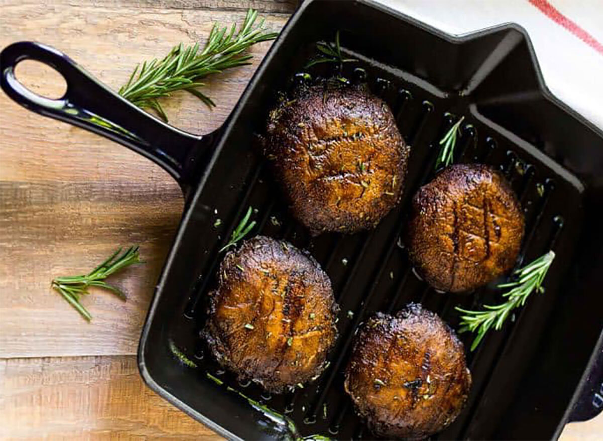 grilled portobello mushrooms in cast iron skillet