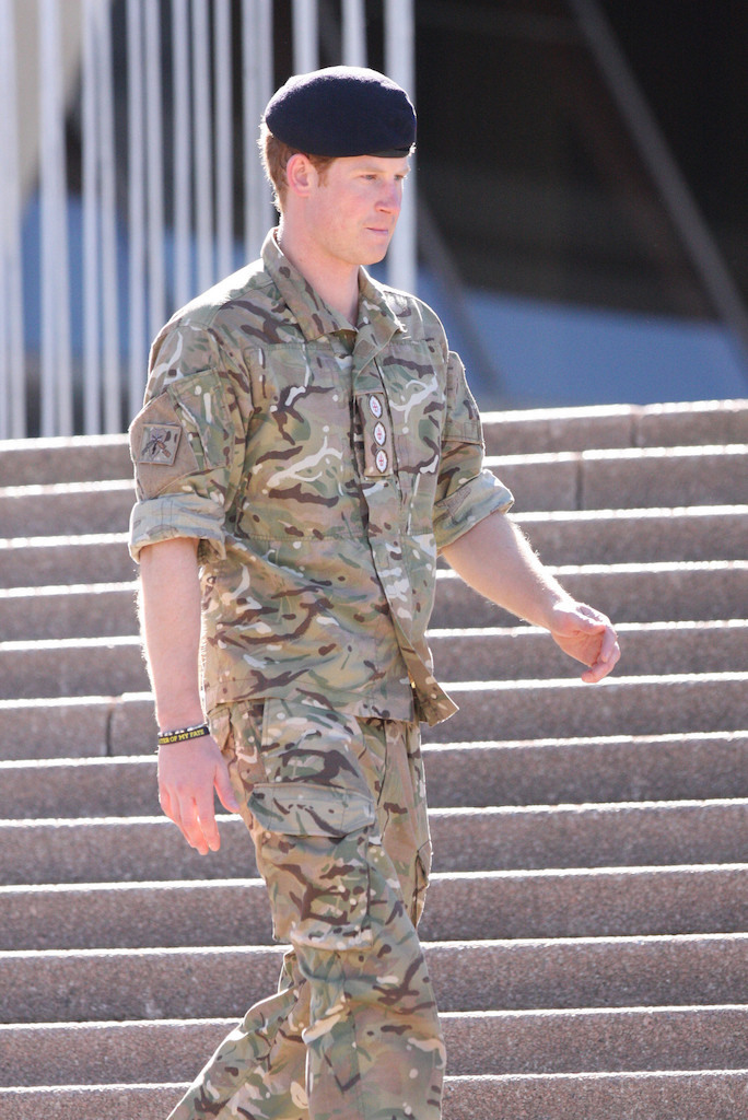 prince harry uniform