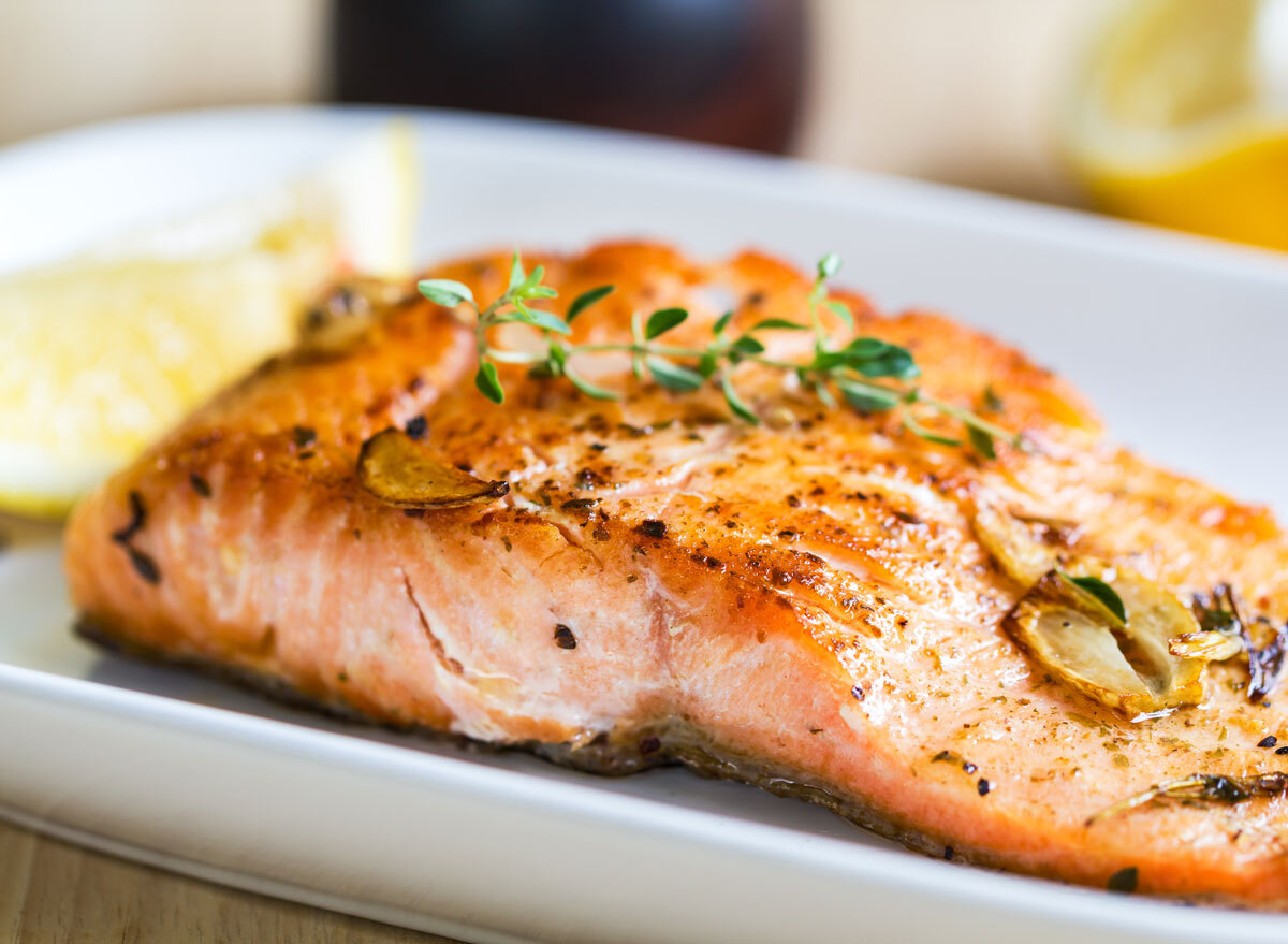 Broiled salmon