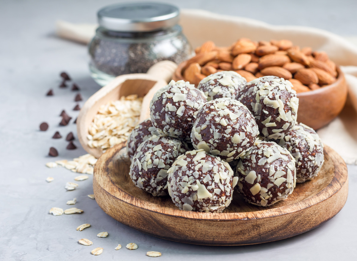 Almond energy balls