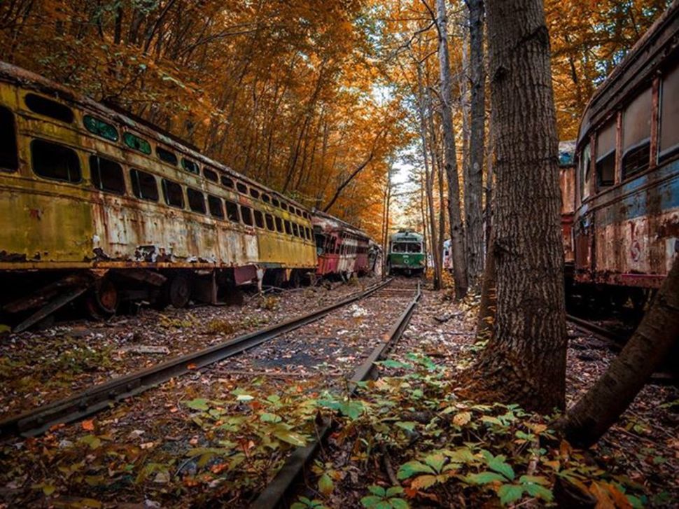 2. Vintage Electric Streetcar Company depot [Pennsylvania, USA]