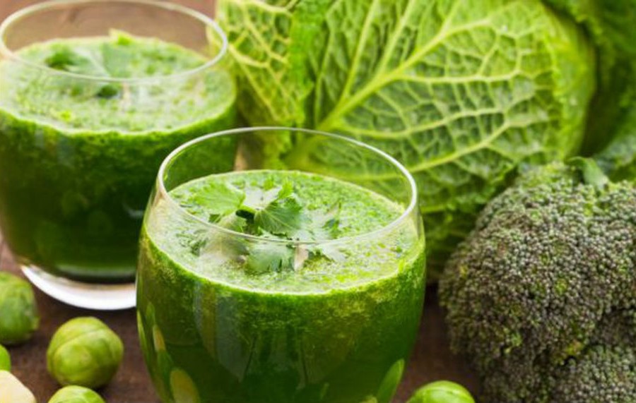 Cabbage juice for glowing skin | 7 Best Summer Diet Tips (Fruit Soups, Veggie Popsicles, and Detox Drinks)