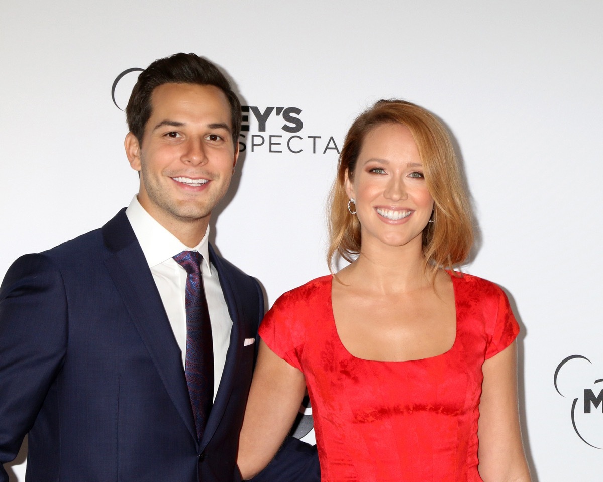 Skylar Astin & Anna Camp