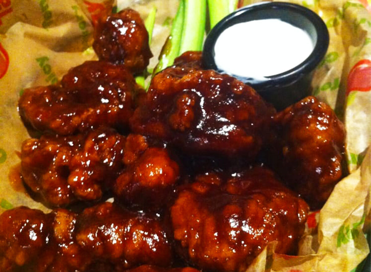 honey bbq boneless wings from applebees