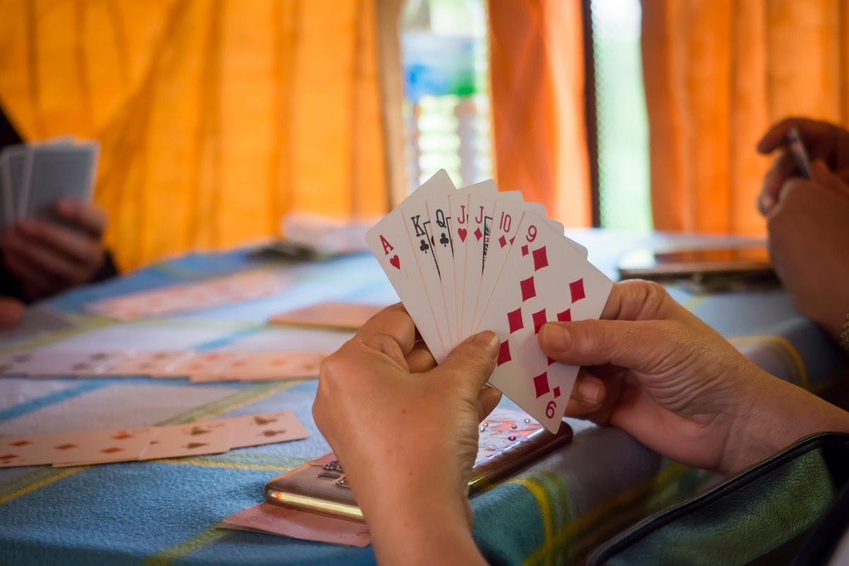 Playing rummy