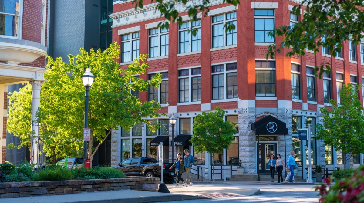 cityscape photo of Fayetteville, Arkansas in the afternoon