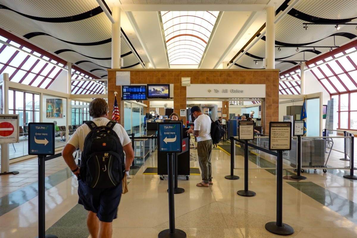 tsa airport security precheck