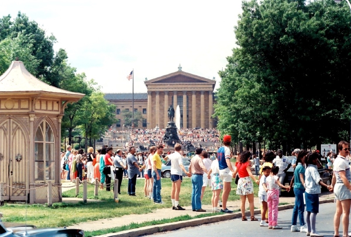 Hands Across America at Eakins Oval along the Benjamin Franklin Parkway in Philadelphia, Pennsylvania