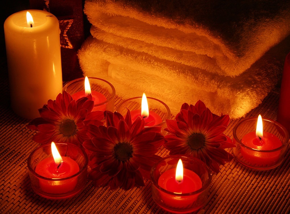 cluster of candles 20 amazing ways to brighten up your home