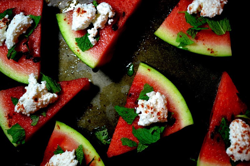 Spicy watermelon slices baked with feta - 10 Healthy but Delicious Desserts You Should Try