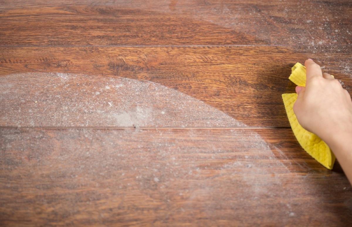 dusting wood surface, cleaning mistakes