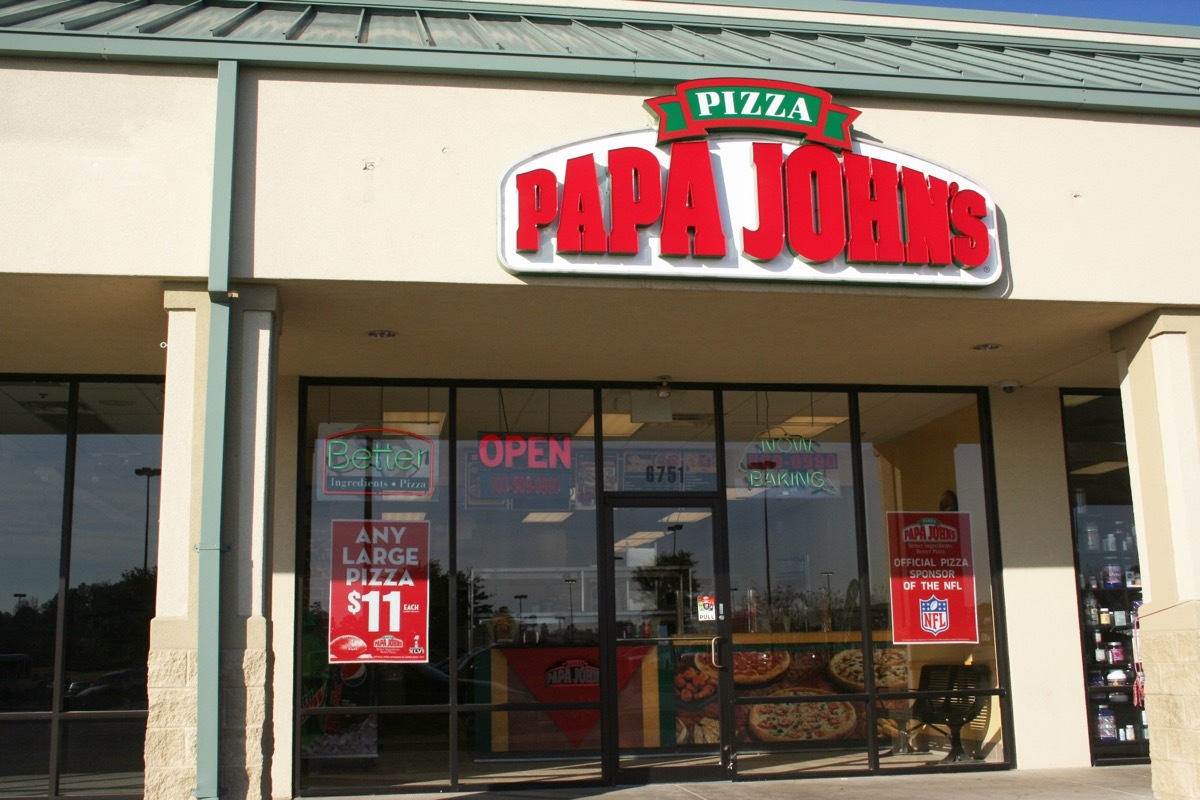 exterior of papa johns