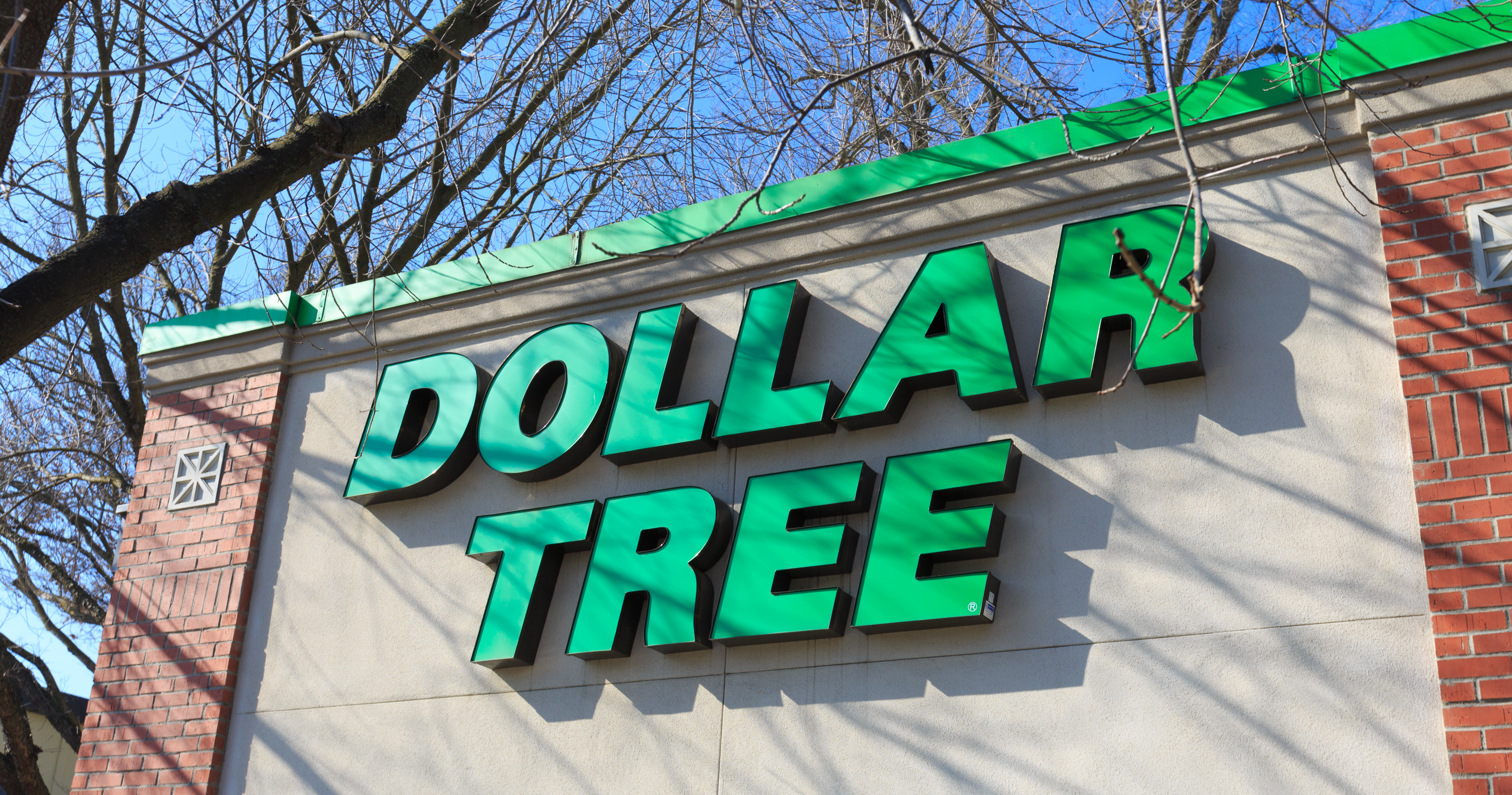 dollar tree sign