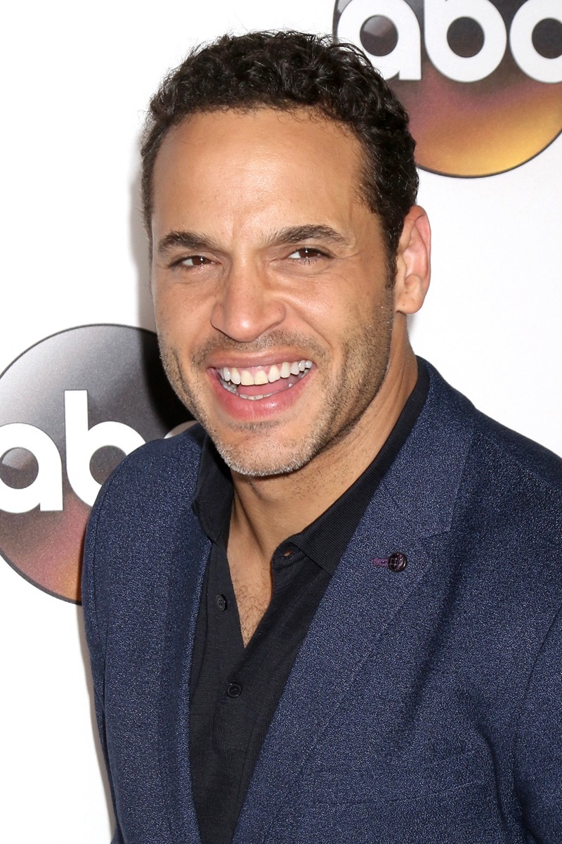 Daniel Sunjata at the Teen Choice Awards Party in 2016