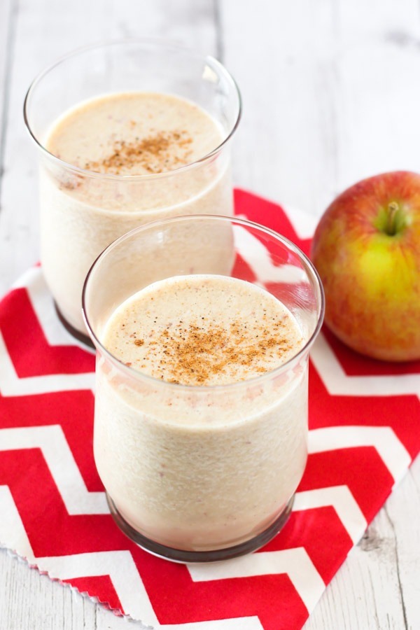 healthy dessert recipes - diary-free apple pie smoothie